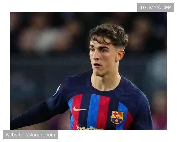 球员心声：巴萨小将加维谈如何在高压下做出正确的转换出球选择